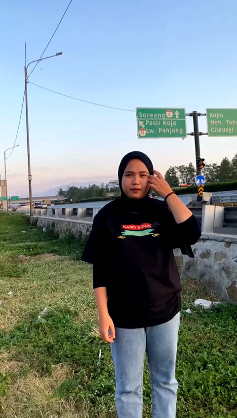 Tampil Menarik & Unik Dengan Kaos Kata-Kata Dari SGL.CLTH