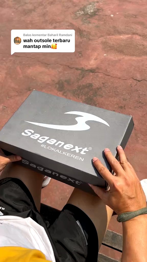 Sepatu Sport SAGANEXT Blade Series: Desain Sporty & Nyaman