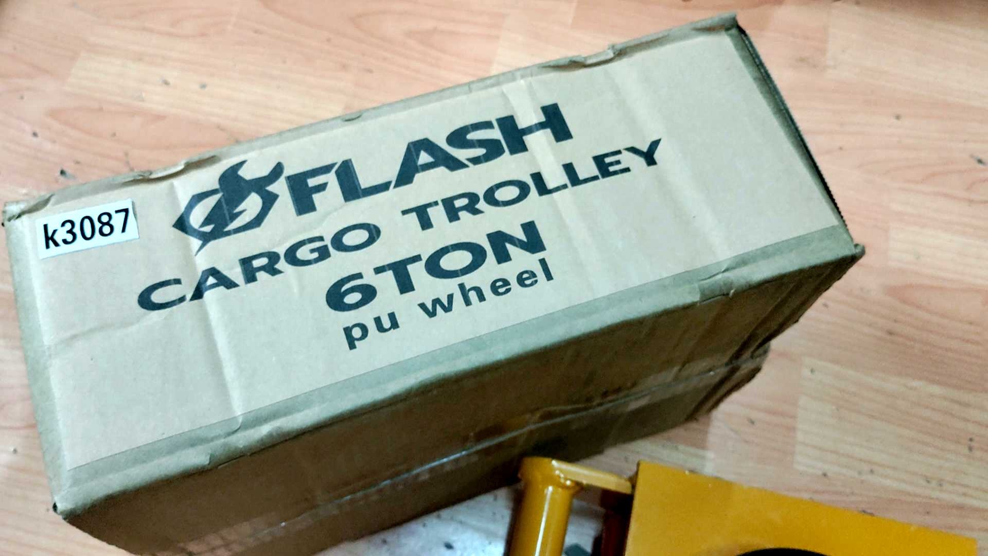 FLASH เต่าย้ายเครื่องจักร 6T เต่าลากขิงหนัก 4 ล้อ  ล้อโพลียูริเทน   FS-M001-6T