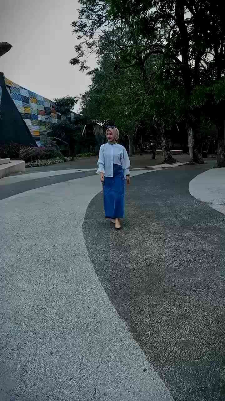 Rok Wanita Stylish & Nyaman: Rok Duyung Premium, Cargo, dan Bahan Jeans