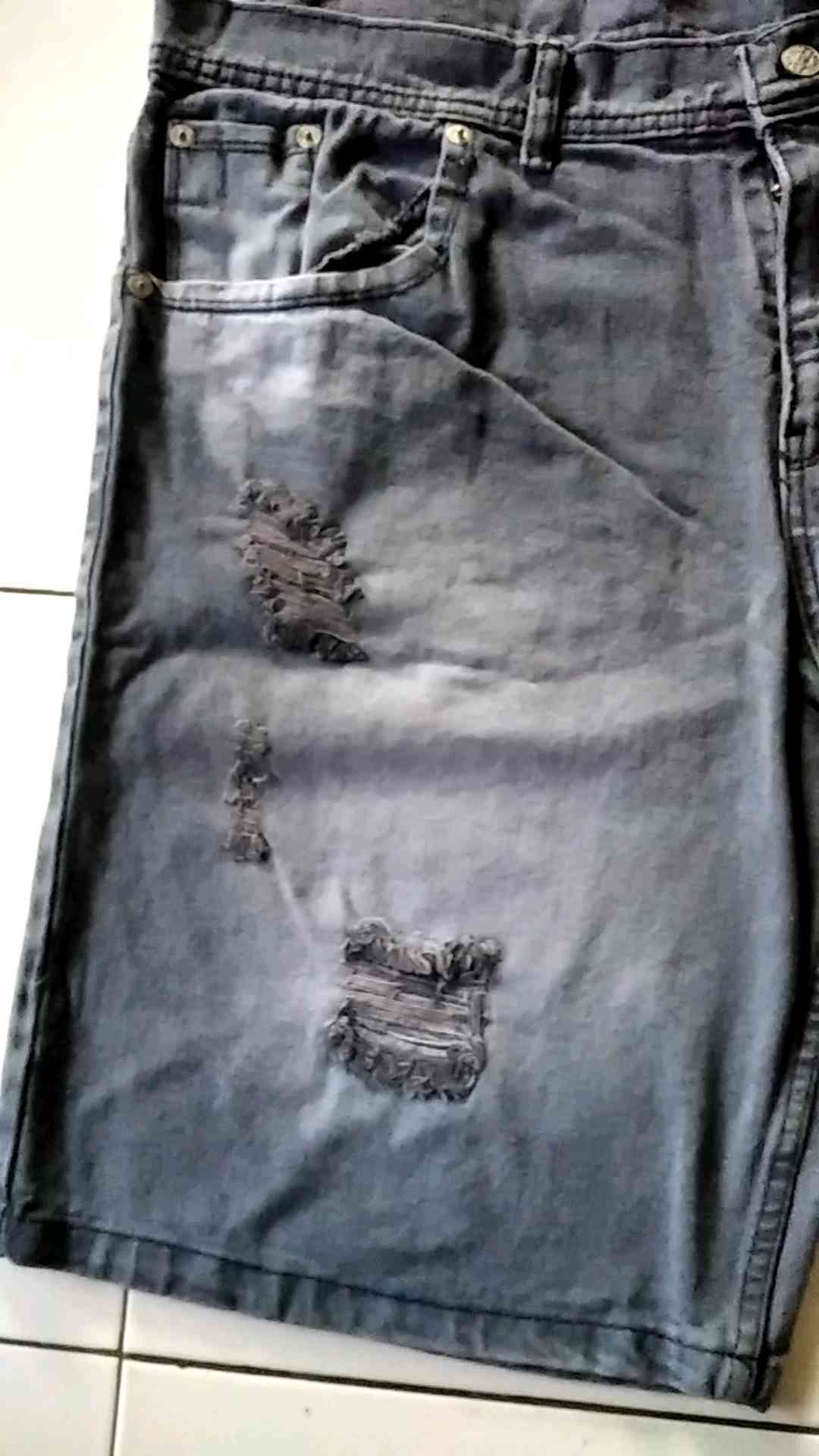Jeans Sobek Pendek Pria Distro Dewasa Cowok Hitam Standart Size 27-38/Jeans Pendek Pria Sobek Distro