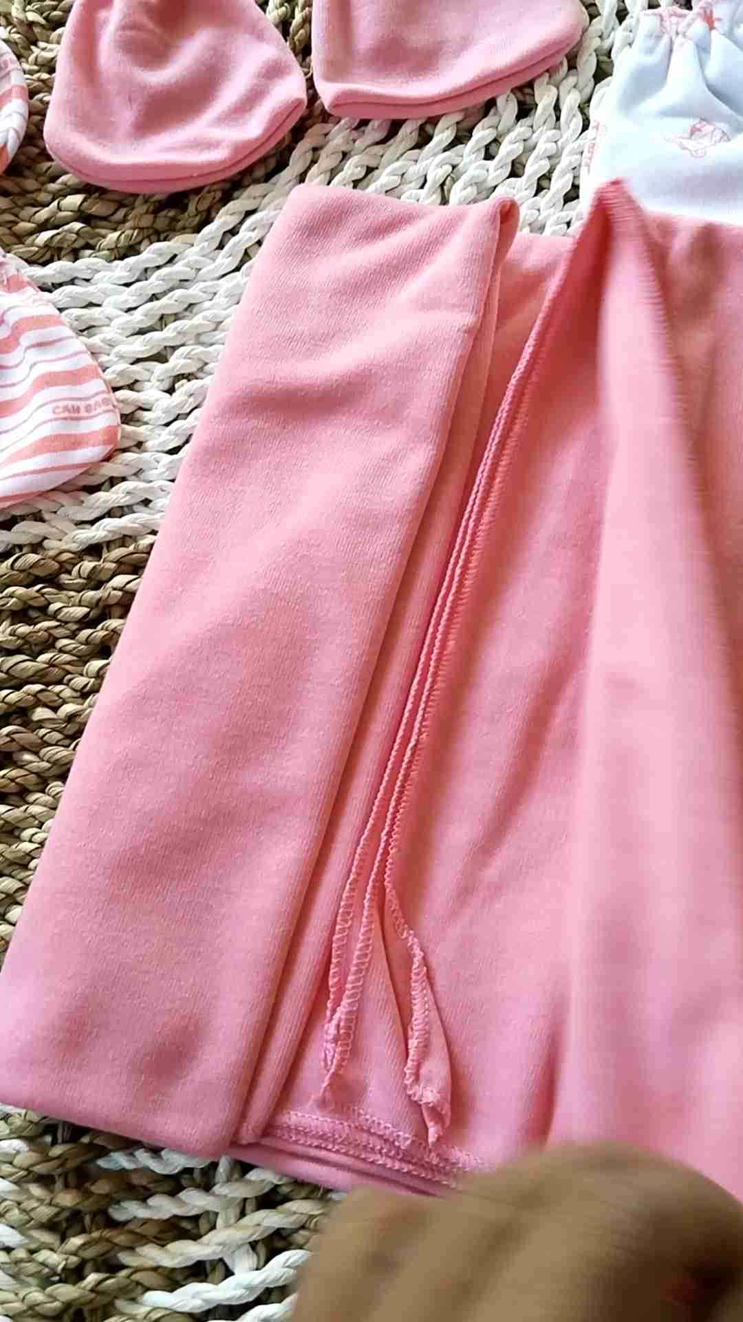 Set Bedong + Topi Dan Sartaki Bayi Baru Lahir