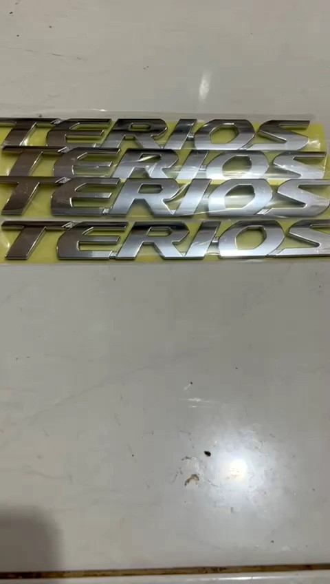 EMBLEM LOGO TIMBUL BAGASI BELAKANG DAIHATSU TERIOS ORIGINAL