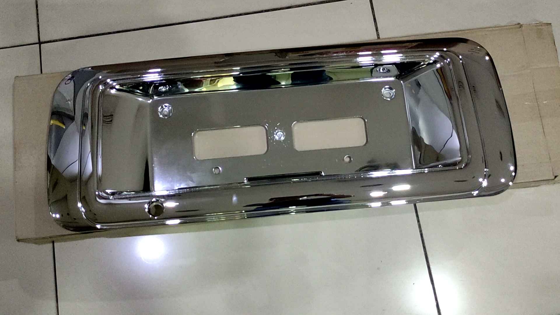 Ornament lis bagasi plat nomor mobil Toyota Kijang kapsul chrome
