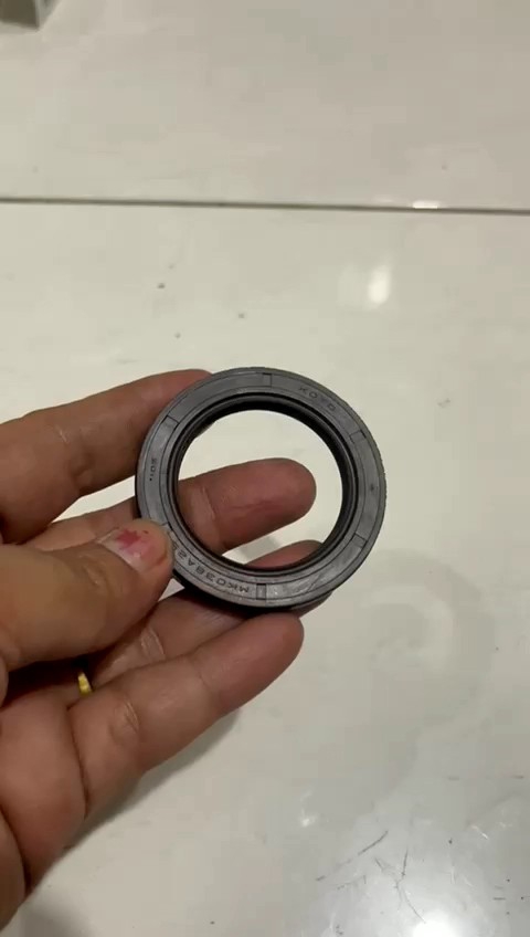 SEAL CONVERTER POMPA OLI MATIC INNOVA REBORN FORTUNER ORIGINAL