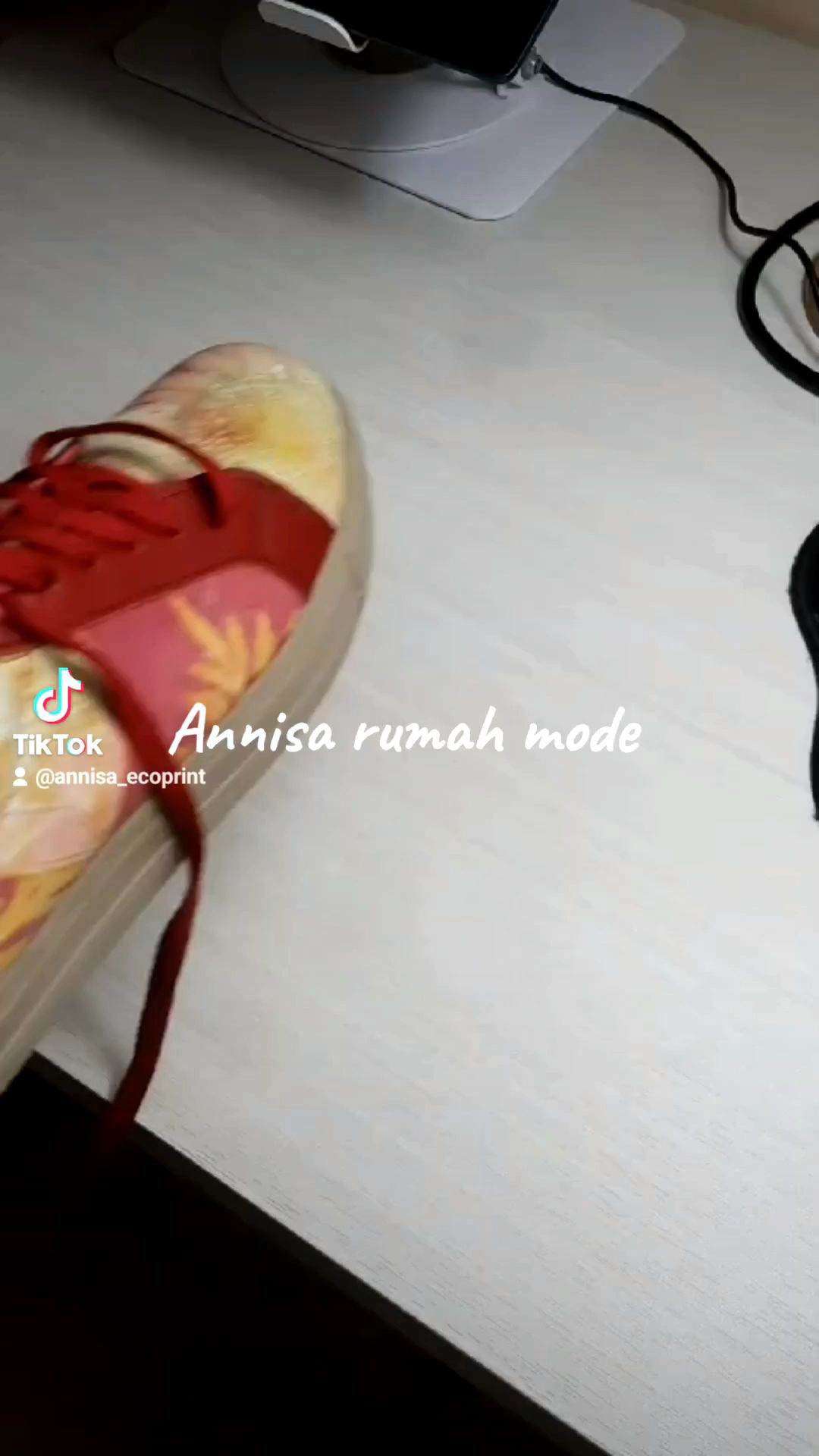 Annisa rumah mode sepatu kulit ecoprint model tali sneaker shoes