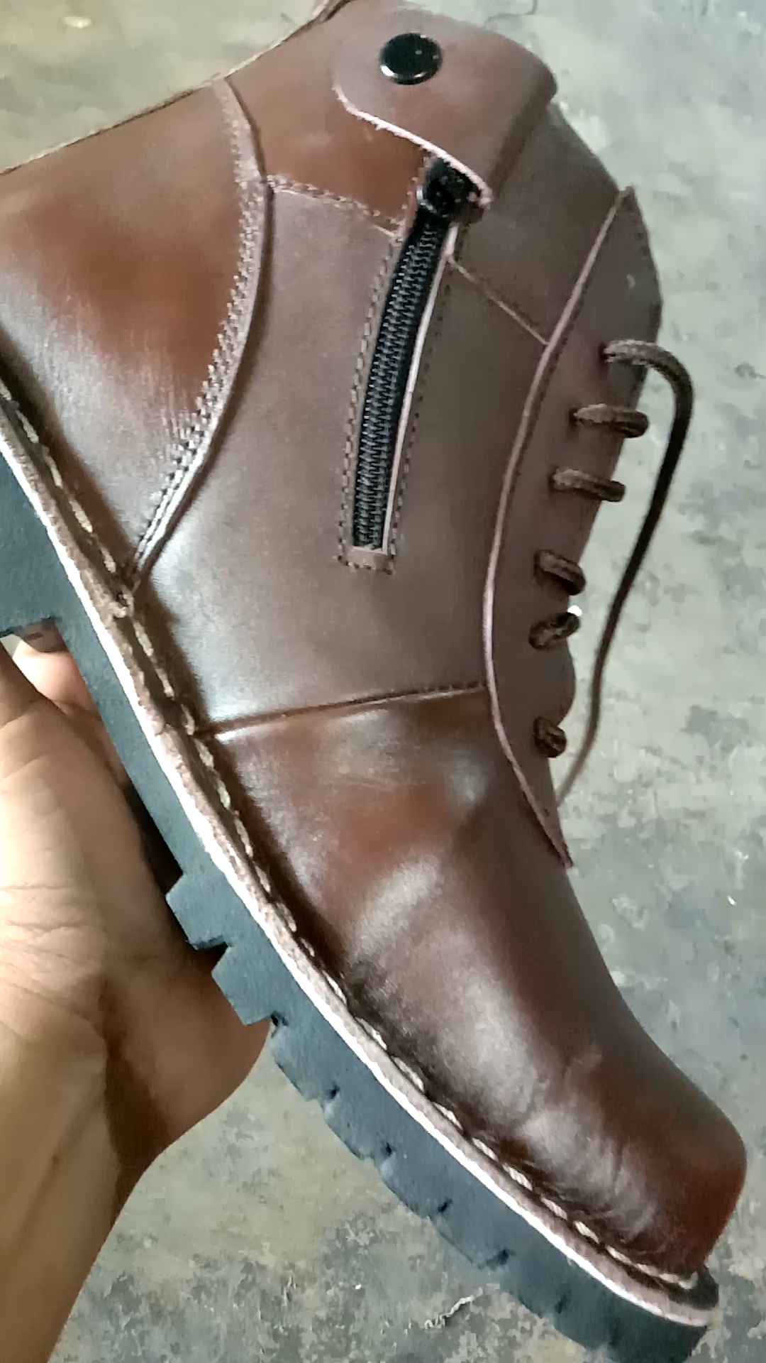 SEPATU SAPETY PRIA BRODO COKLAT 100% KULIT AGLS