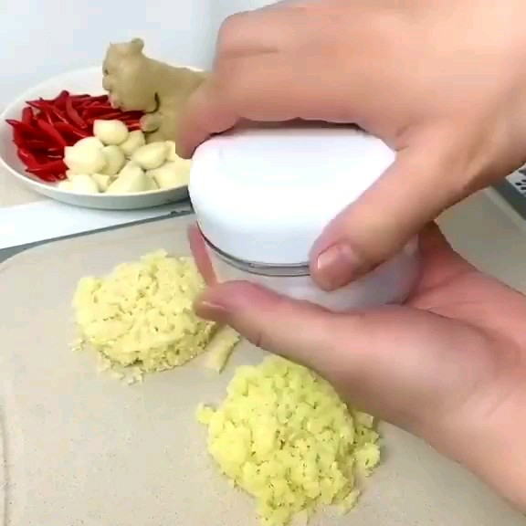 Blender Manual Tarik Mini - Alat Masak Praktis & Cincang Bahan Masakan Tanpa Ribet