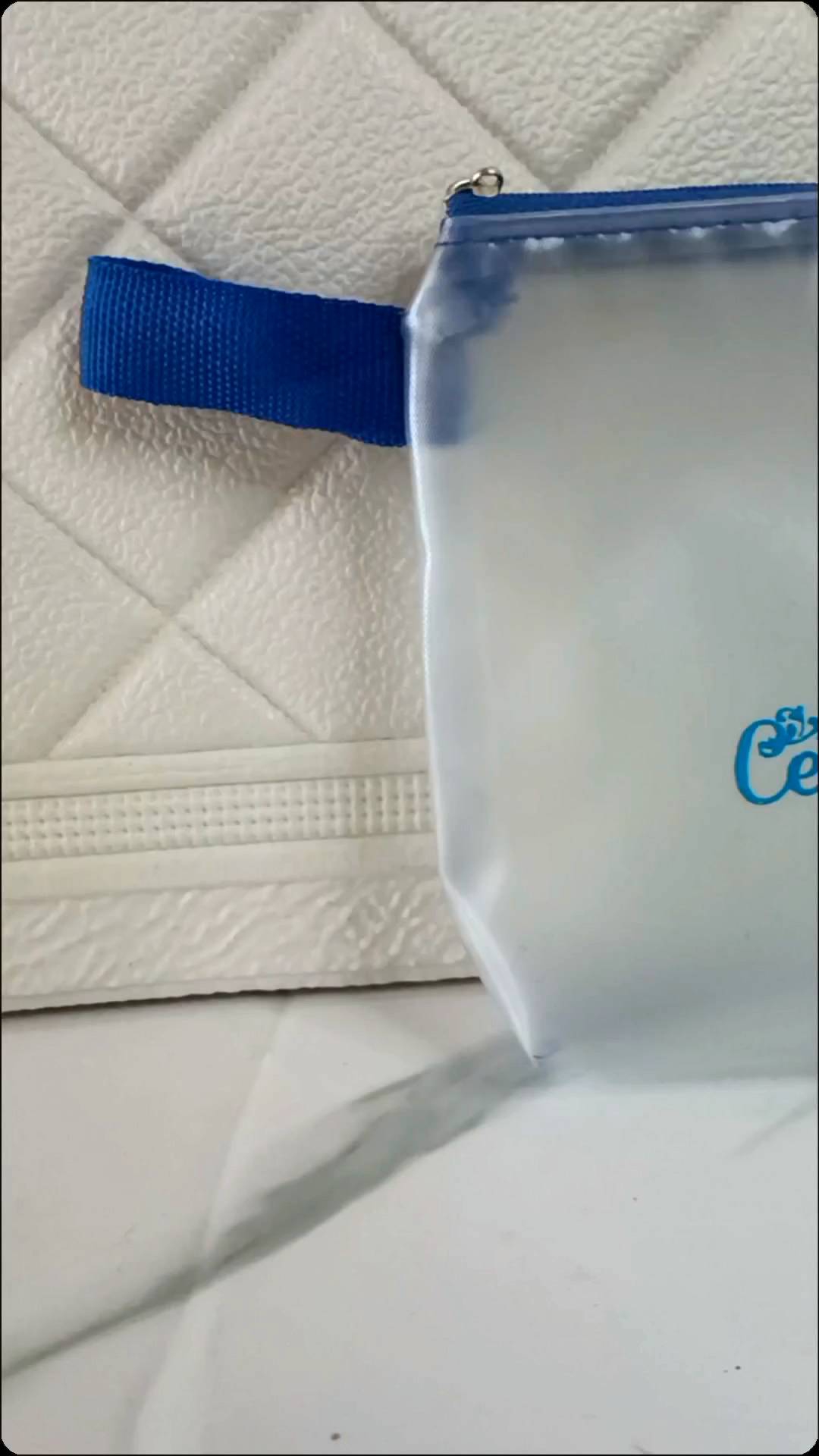 Pouch Transparan Dompet Mika Plastik Resleting Termasuk Sisir