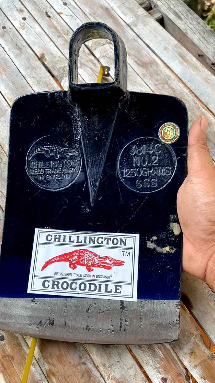 Cangkul Cap Buaya Pacul Keprek Baja Asli: Alat Tani Berkualitas