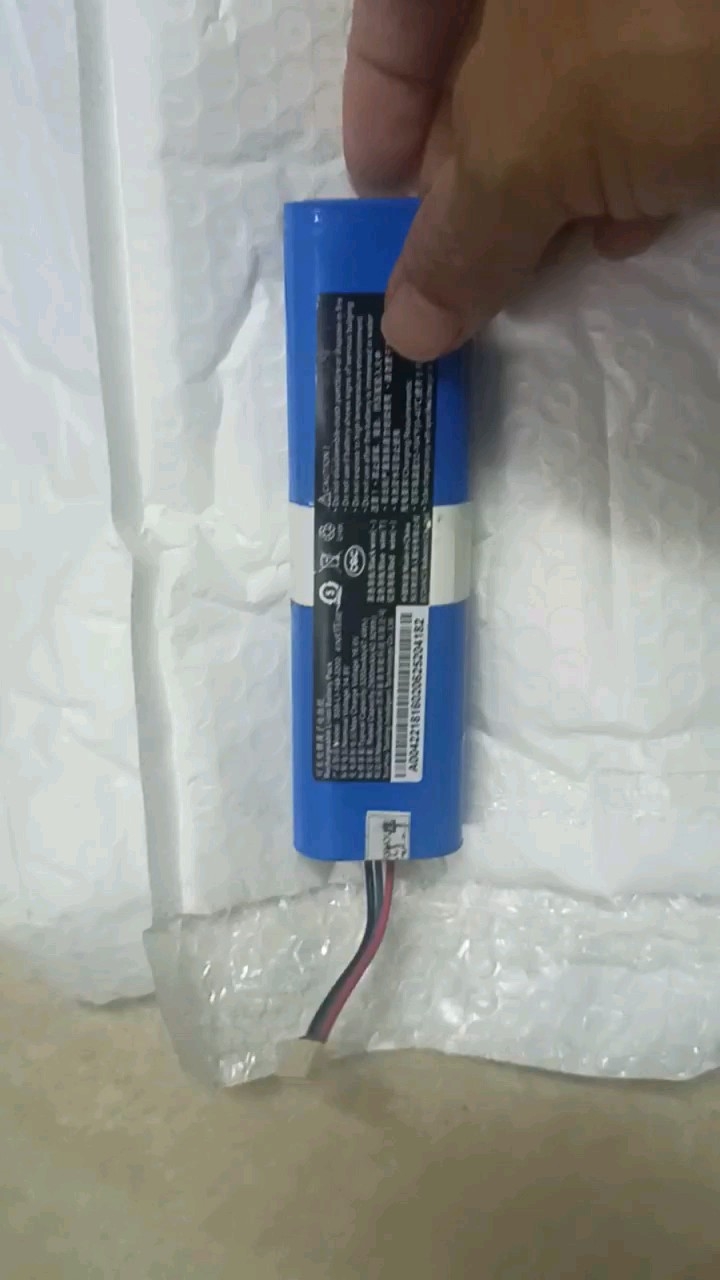 Pin Robot lau nhà hút bụi Deebot ECOVACS DF43/DF45 hàng mới 100%