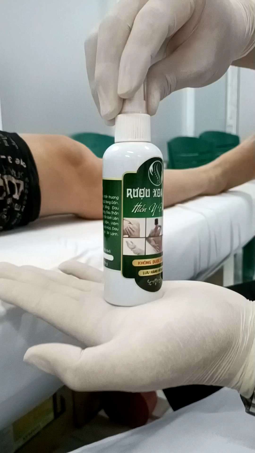 Rượu xoa bóp gia truyền Hiến Y Đường