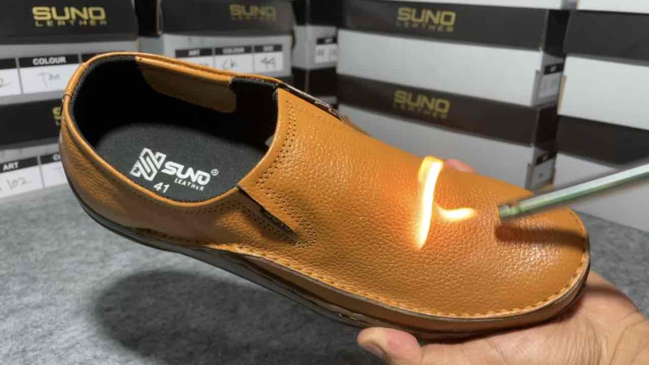 Sepatu Pria Slip On Kulit Sepatu Casual Pria Sepatu kulit sapi