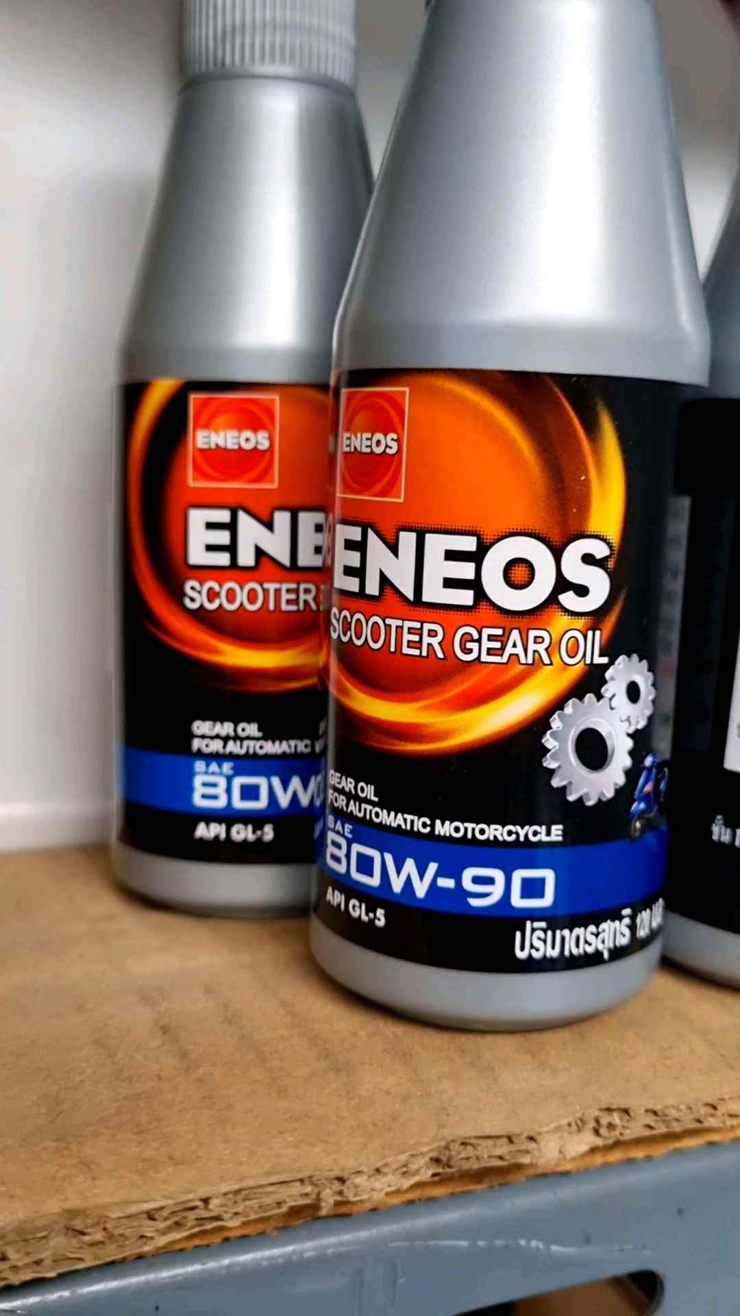 น้ำมันเฟืองท้าย ENEOS 120 cc ใช้กับรถมอเตอร์ไซค์ระบบออโต้ โปร!!ซื้อ3ขวด และเซ็ตสุดประหยัด10ขวด
