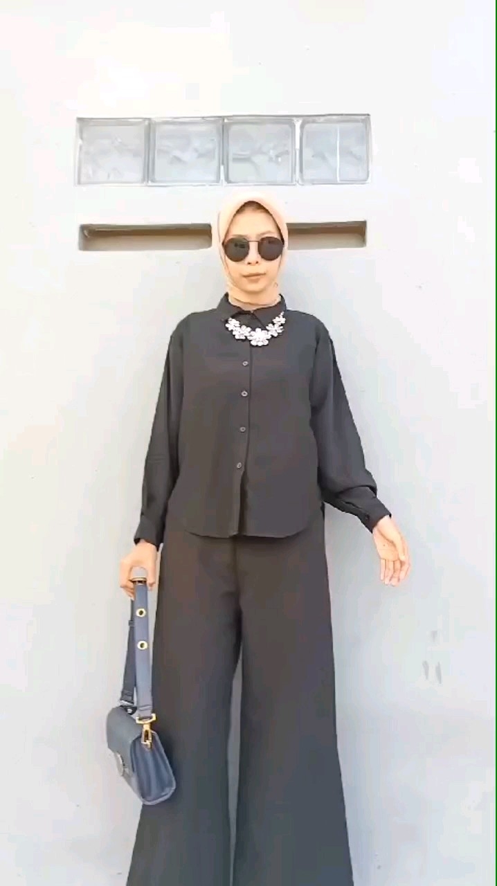 Kemeja Wanita Lengan Panjang: Pilihan Terbaik untuk Kantor & Casual