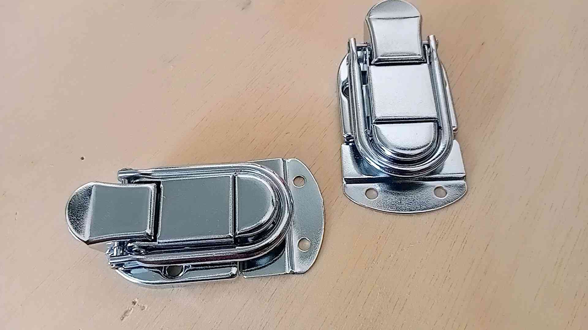 Kunci Pengait Koper & Kunci Perhiasan: Pilihan Terbaik Untuk Kunci Box Koper