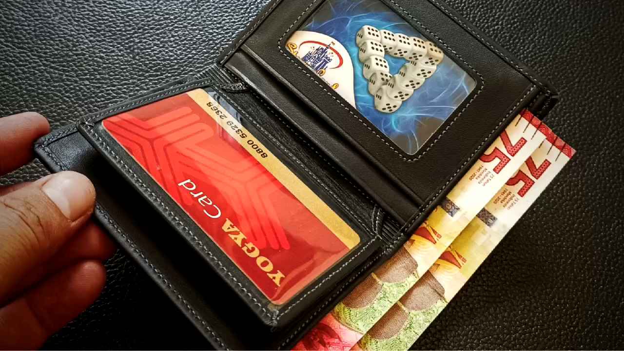 Dompet Kulit Lipat Mini Pria Wanita Minimalis