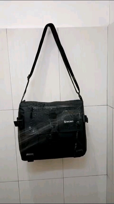 Tas Selempang Anti Air Water Resistant Sling Bag Waterproof Tas Bahu Pria Tas Messenger Tas Hangout Tas Multifungsi