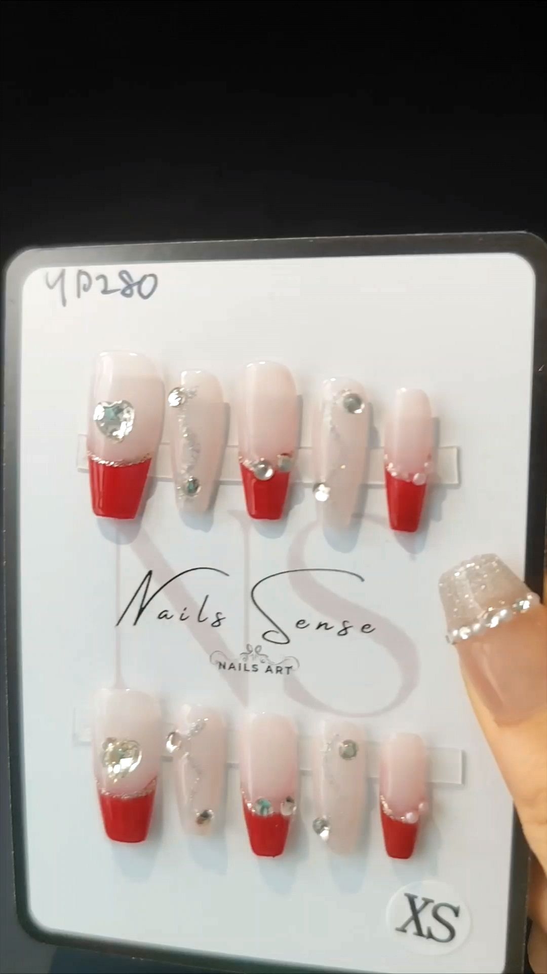 XS size/Nail Sense fake nails press on nail fashion with free storage box tool kits 时尚穿戴甲卡通甲赠送收纳盒和工具包YP280