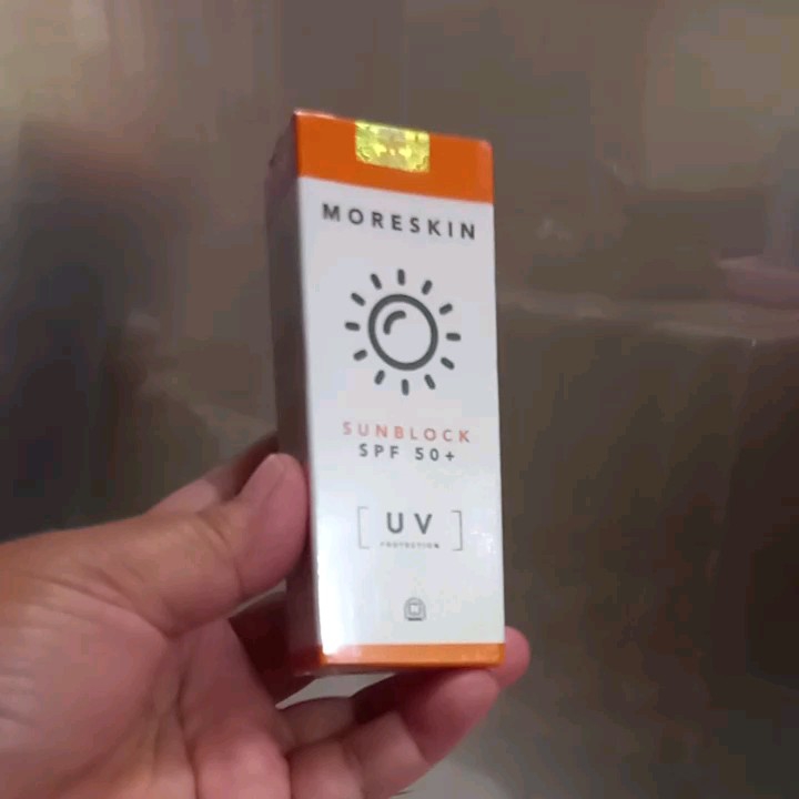 Moreskin Sunblock SPF 50: Perlindungan Kulit Dari Paparan Sinar Matahari