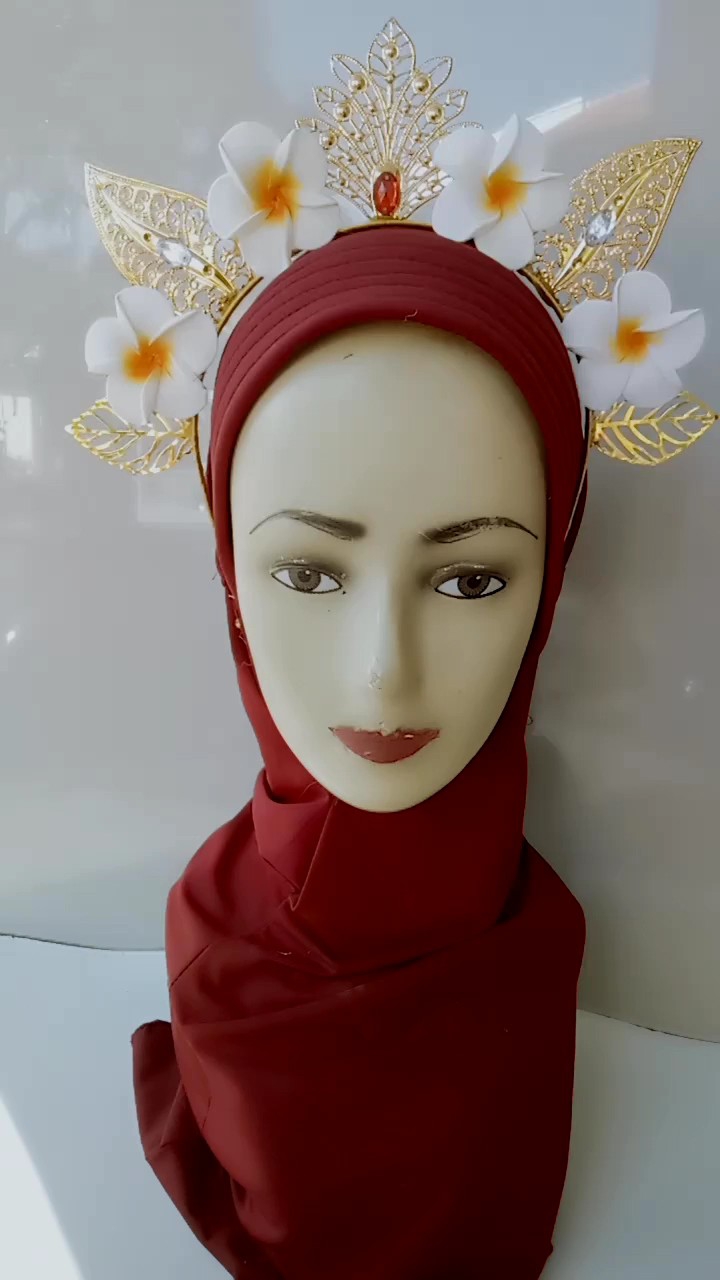 Mahkota Bando Adat: Desain Tradisional untuk Tari Karnaval