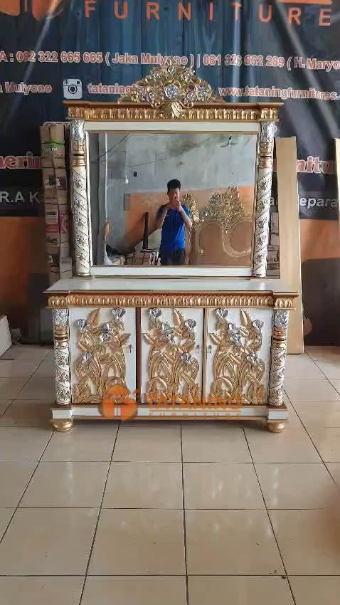 MEJA RIAS MAWAR KAYU JATI FINISHING MEWAH PIGURA CERMIN UKIR MODERN CANTIK DEKORASI RUANG INTERIOR MURAH TATANING FURNITURES JEPARA