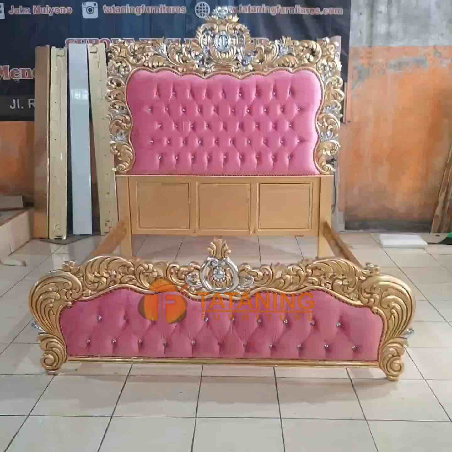 DIPAN KOTAK RAHWANA KAYU JATI FINISHING MEWAH RANGKA TEMPAT TIDUR SUPER ORIGINAL SULTAN BESAR FULL UKIR KLASIK MODERN DEKORASI RUANG INTERIOR MURAH KAMAR TATANING FURNITURES JEPARA