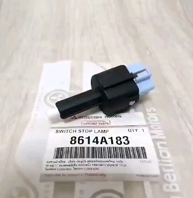 Switch Stop Lamp Lancer - Outlander - Mirage / Rem MOBIL