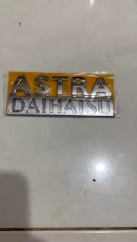 EMBLEM LOGO TIMBUL BAGASI BELAKANG ASTRA DAIHATSU SIGRA AYLA ORIGINAL