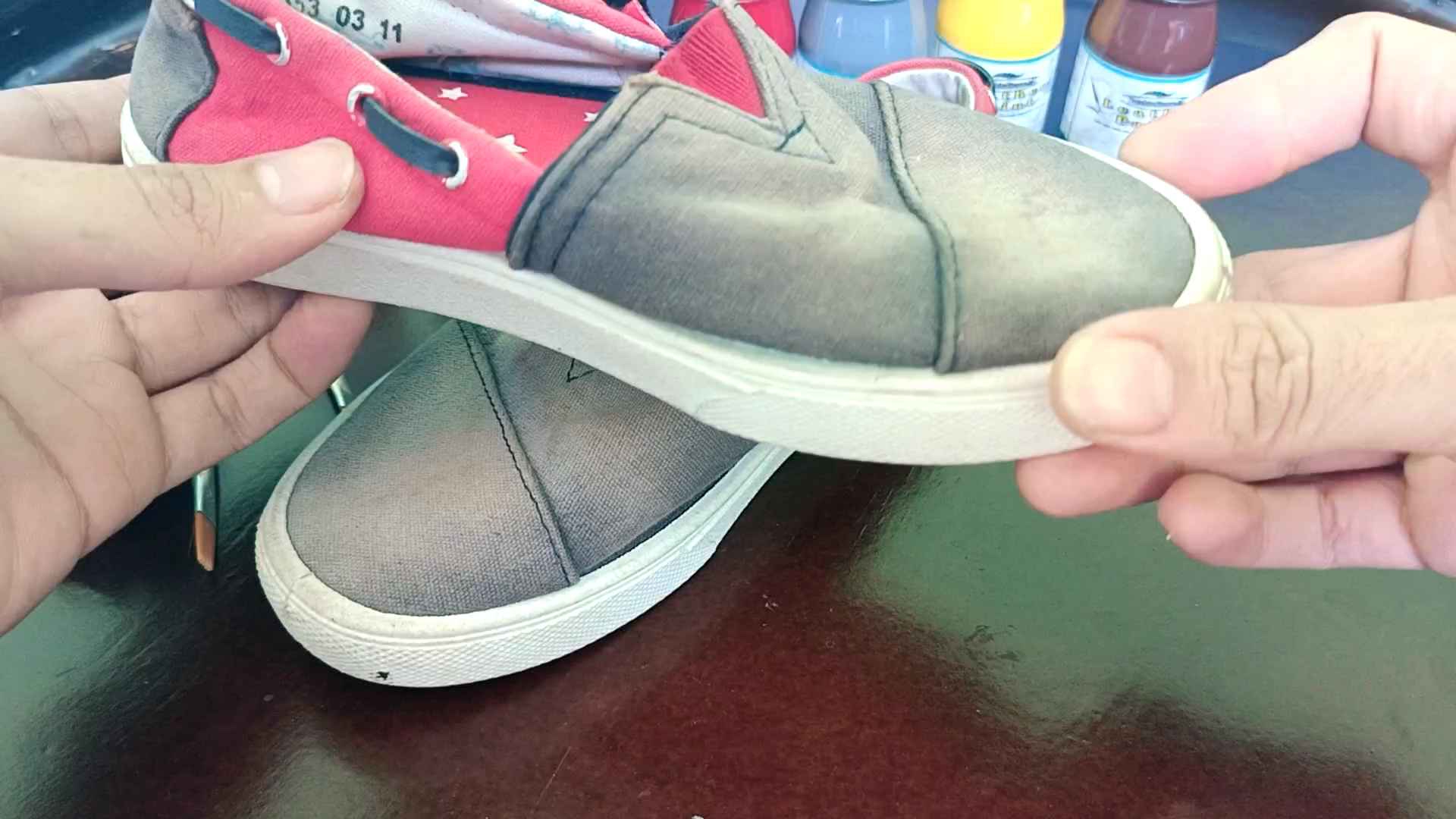 CAT SEPATU KANVAS PERMANEN HITAM/WATERBASED/ CAT KAIN/CANVAS/NUBUCK/MESH/SUEDE