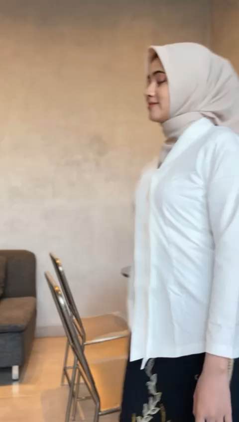 ATASAN KEBAYA KARTINI MODERN | KEBAYA KARTINI TRADISIONAL | KEBAYA