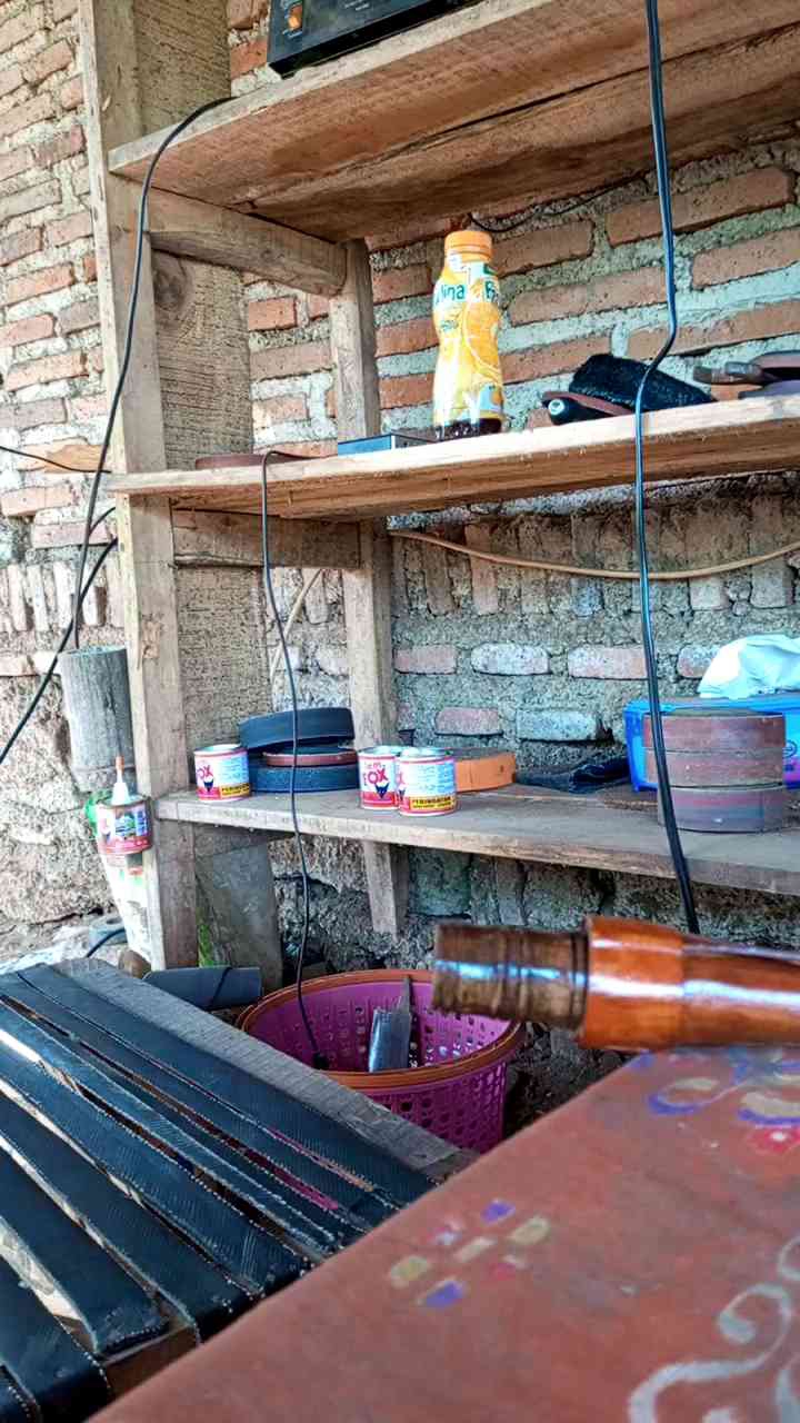 PISAU DAPUR CAP GARPU MODEL GG TEBU² KUNINGAN 2 BAJA PER SAYAT KERTAS BUAH SAYURAN SERBAGUNA.