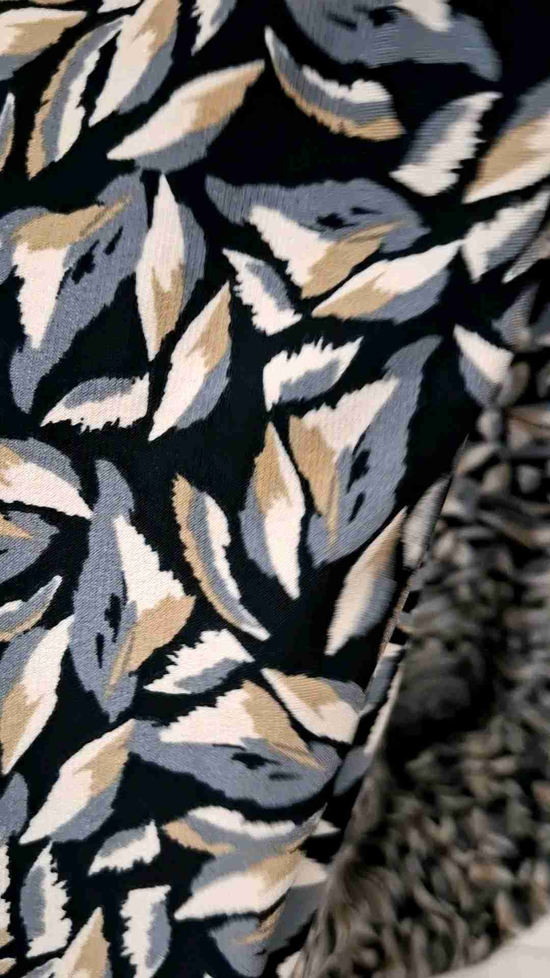 เกาหลี ผ้ายืด ITY พิมลายผ้าม้วนตัดแบ่งเป็นเมตร ผ้าหน้ากว้าง 60"ลายสวย เนื้อดี