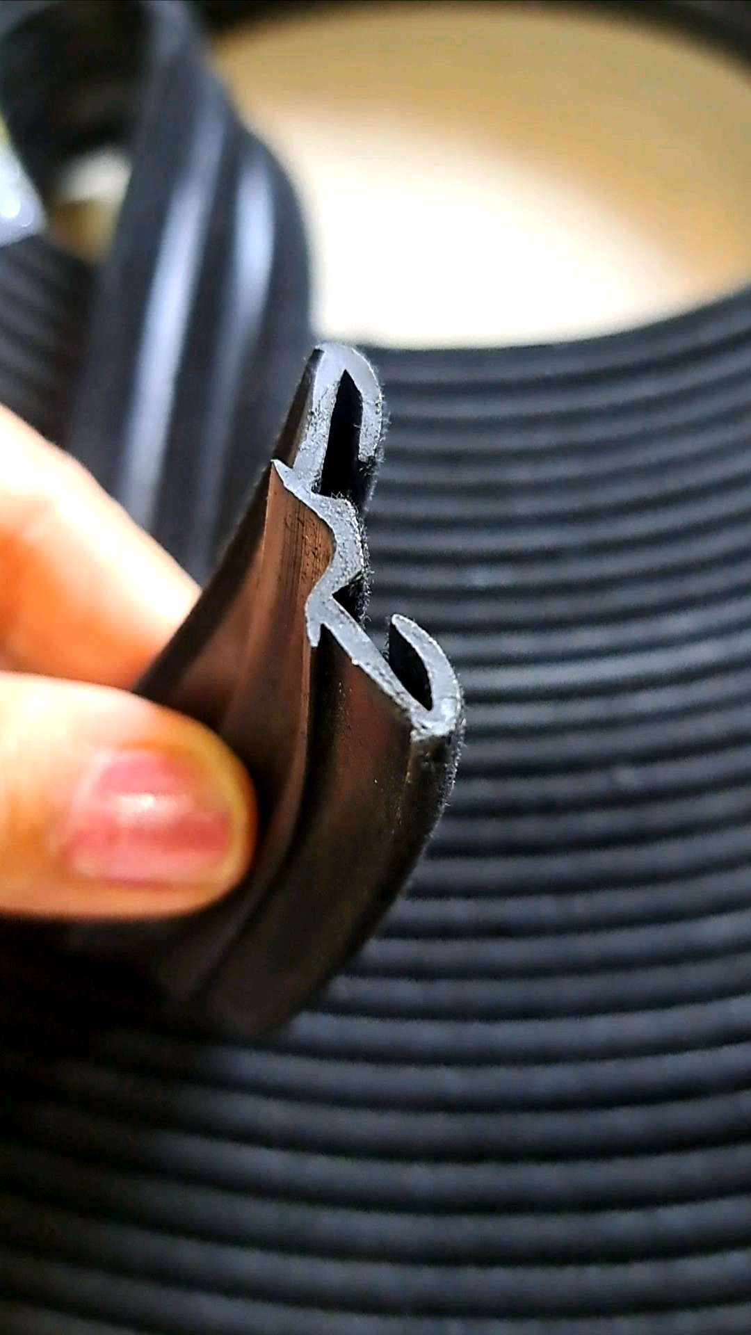 (023) Karet Run Channel Kaca naik turun untuk semua jenis mobil Universal Buludru Tebal (023)