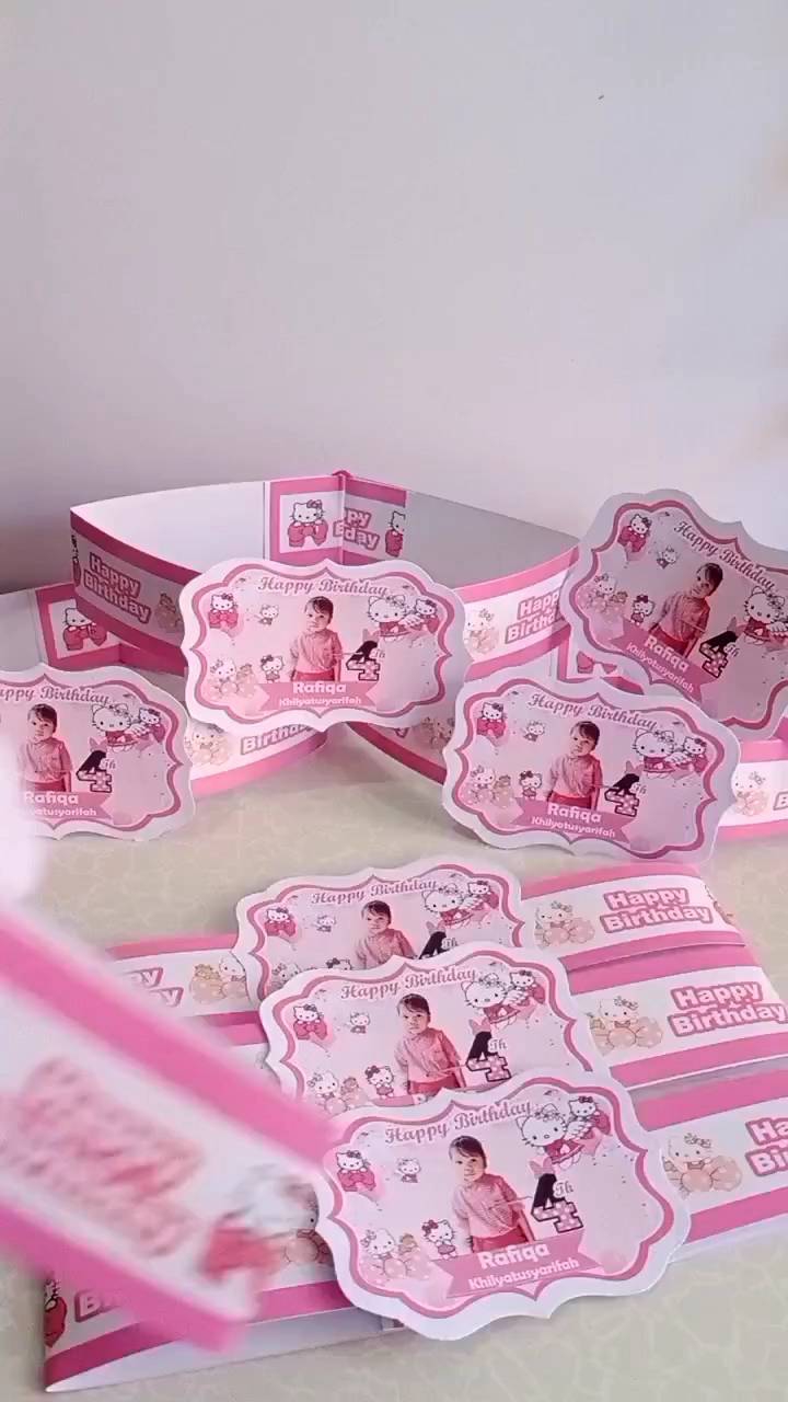 Topi ulang tahun isi 70 pcs + desain foto anak Topi ultah custom/Topi ultah karakter/topi pesta /Topi ulang tahun