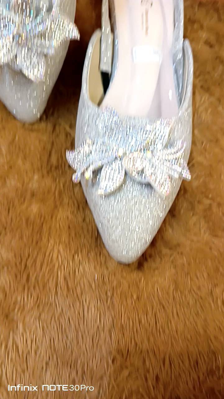 Sendal Slop Bunga Chansina Shoes Tali Belakang Silver / Hitam
