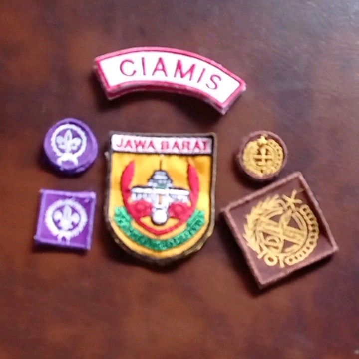 Paket Atribut Pramuka Ciamis Jawa Barat Bordir Putra & Putri
