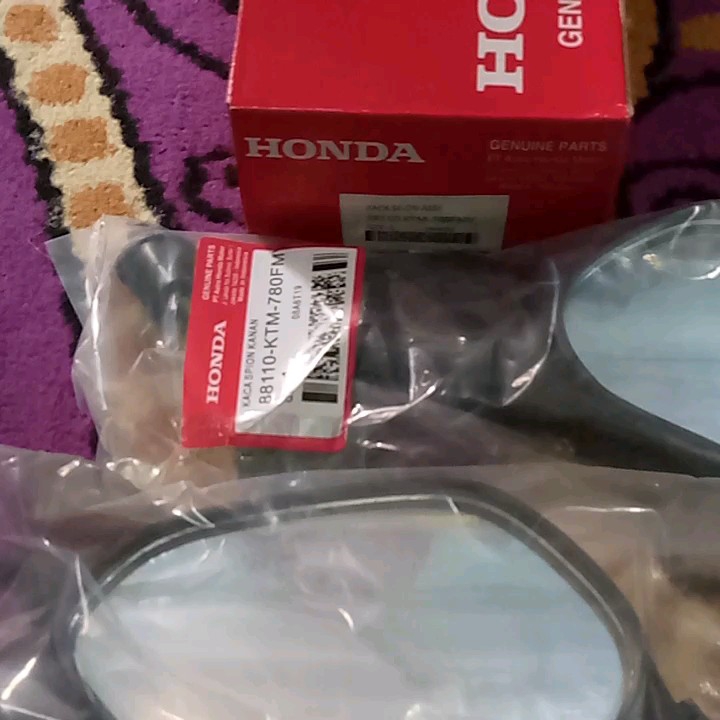 Helm Betman untuk Motor: 2 Pics Kanan Kiri