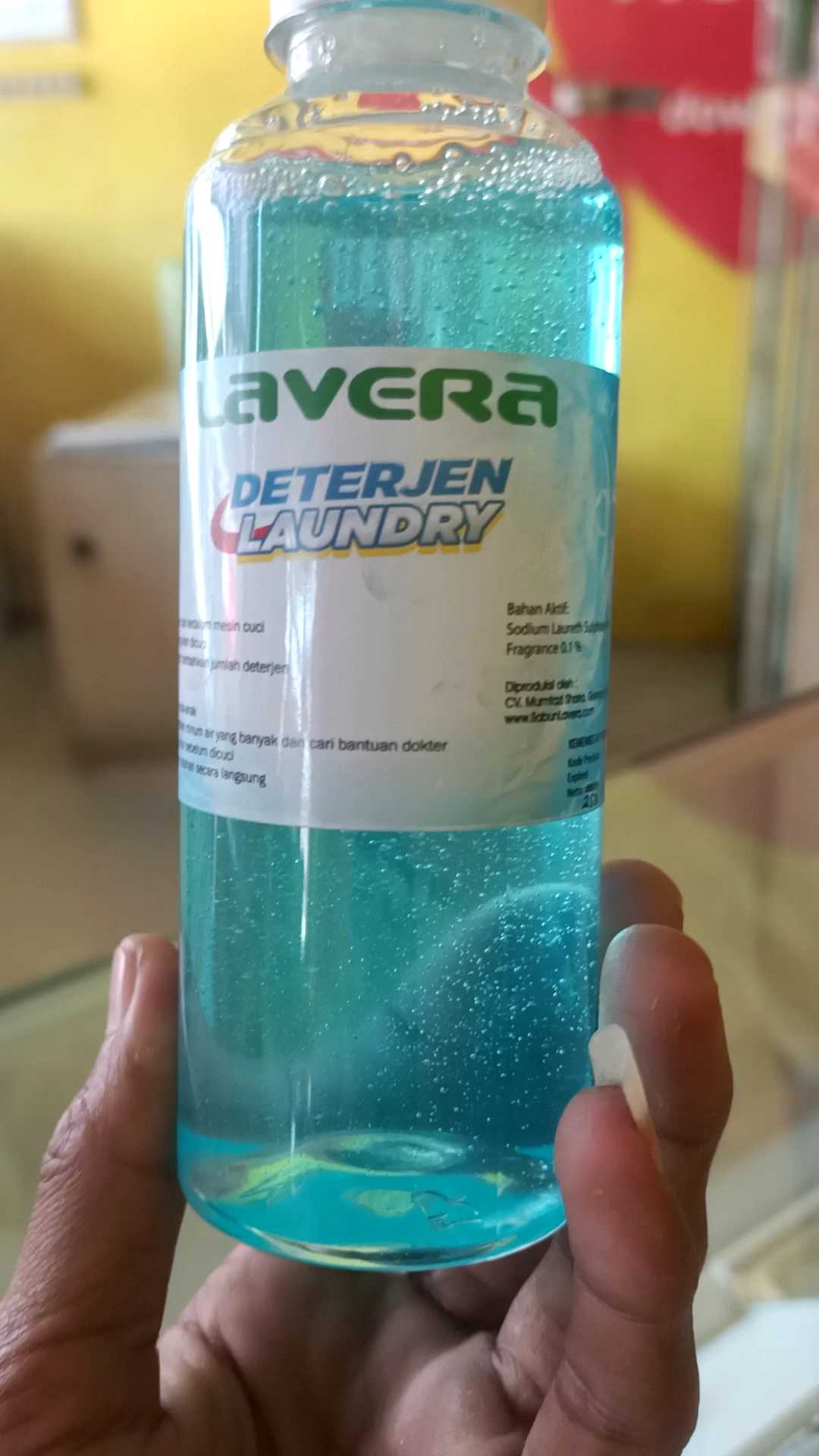 DETERJEN CAIR / DETERGEN LIQUID / PEMBERSIH PAKAIAN & PENGHILANG NODA 250ml LAVERA