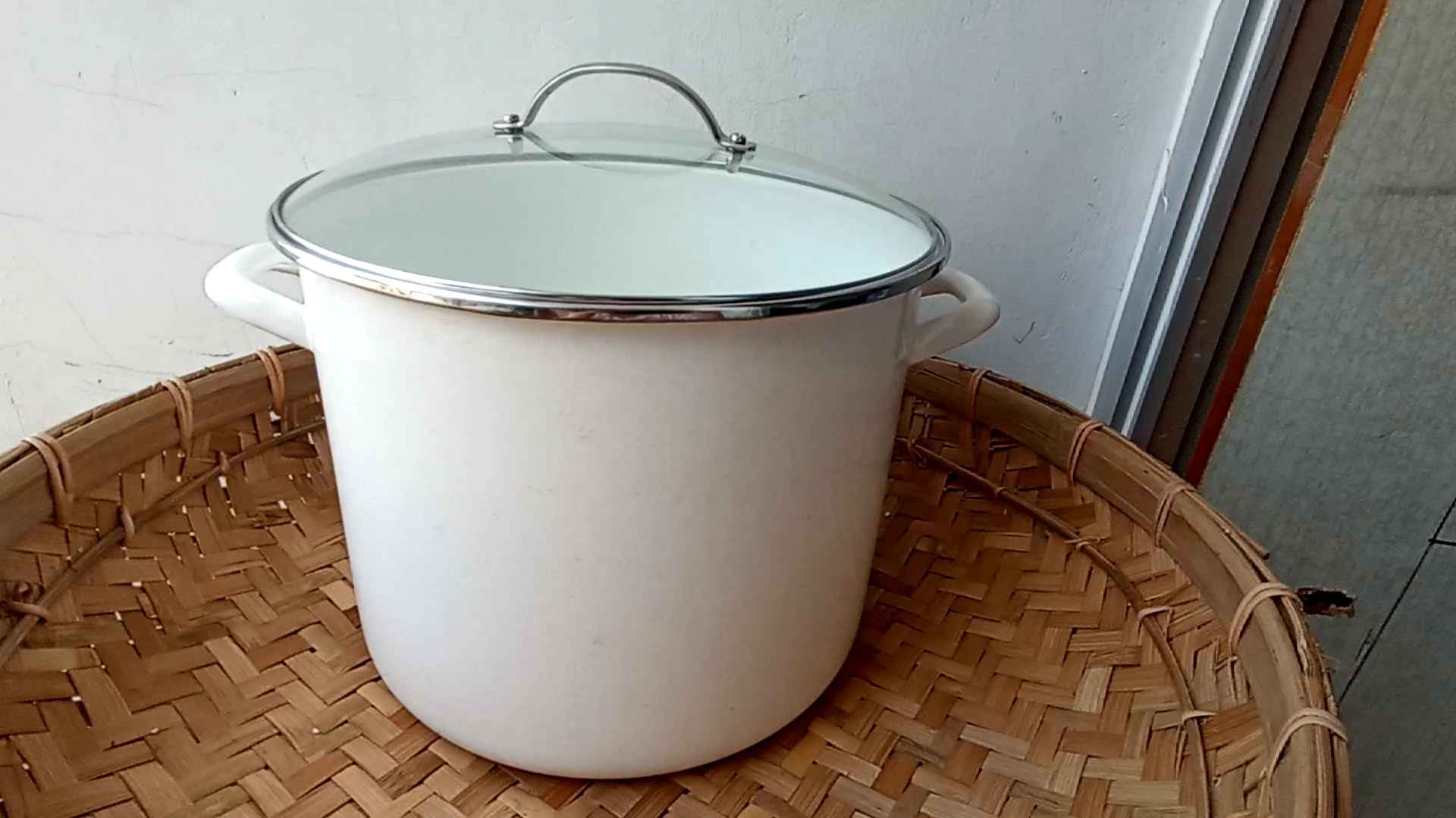 Panci Besar Stock Pot Putih 16 Qt 14 L 28 cm Tutup Kaca Enamel