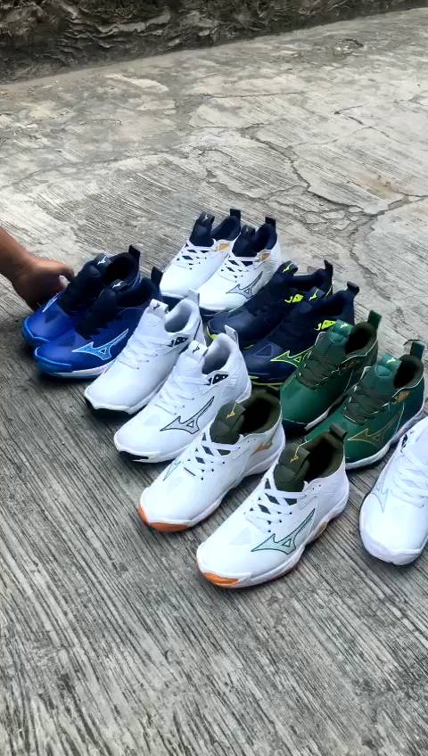 MIZUNO MOMENTUM 3 SEPATU VOLLI PRIA TERBARU SUPER RINGAN ANTI LICIN ANTI SELIP DIOUTDOOR DAN INDOOR/SEPATU SNEAKERS OLAHRAGA VOLLEYBALL PRIA MOMENTUM 3 MID