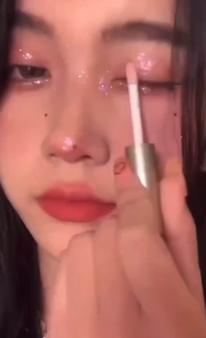 Phấn Mắt Dạng Lỏng Ống Tròn Mới SWEETMINT Highlight Lấp Lánh Nhiều Màu Phát Sáng Lâu trôi &khô nhanh