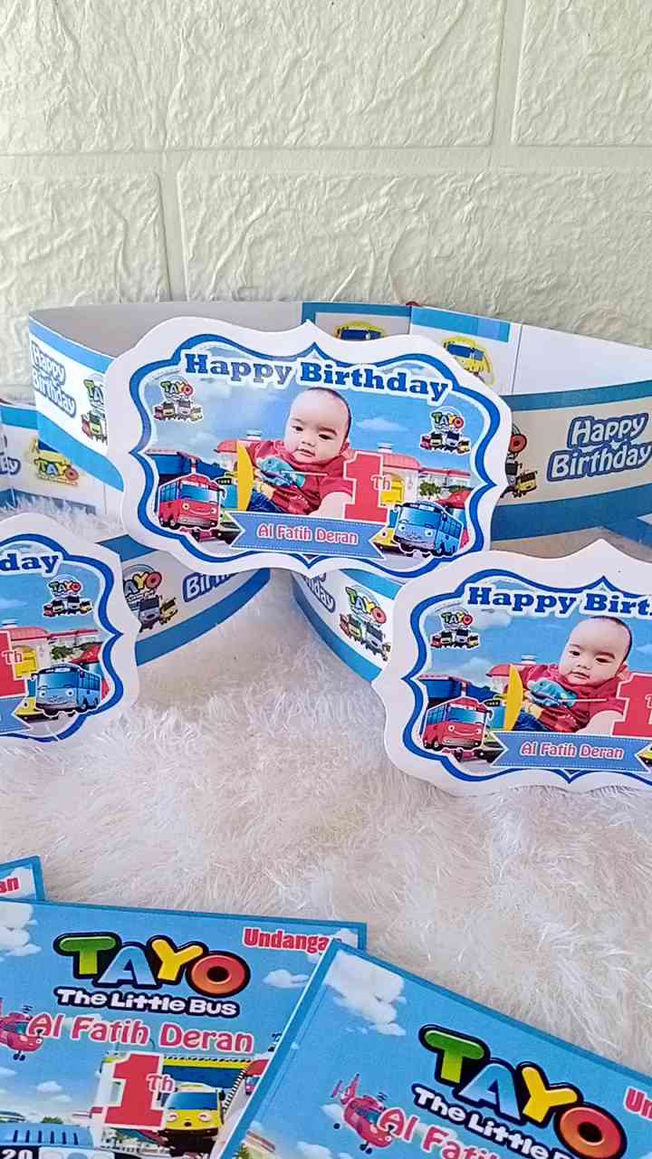 Topi ulang tahun anak isi 65 pcs + desain foto anak (Bahan premium glosy)Topi pesta/Topi ulang tahun/Topi ultah karakter/Topi ulang tahun anak/Topi ultah custom