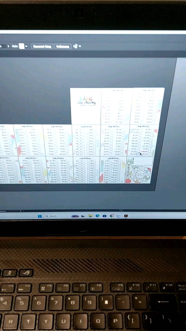 Luyện tập bảng cửu chương có thể viết xóa dễ dàng
