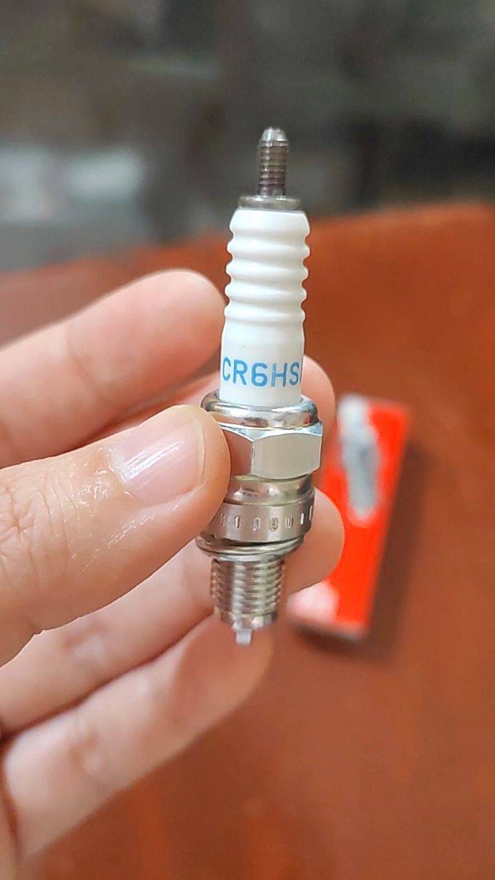 Busi NGK Drat Pendek CR6HSA Mio J Mio M3 Mio Soul GT Dll Original Yamaha Genuine Parts