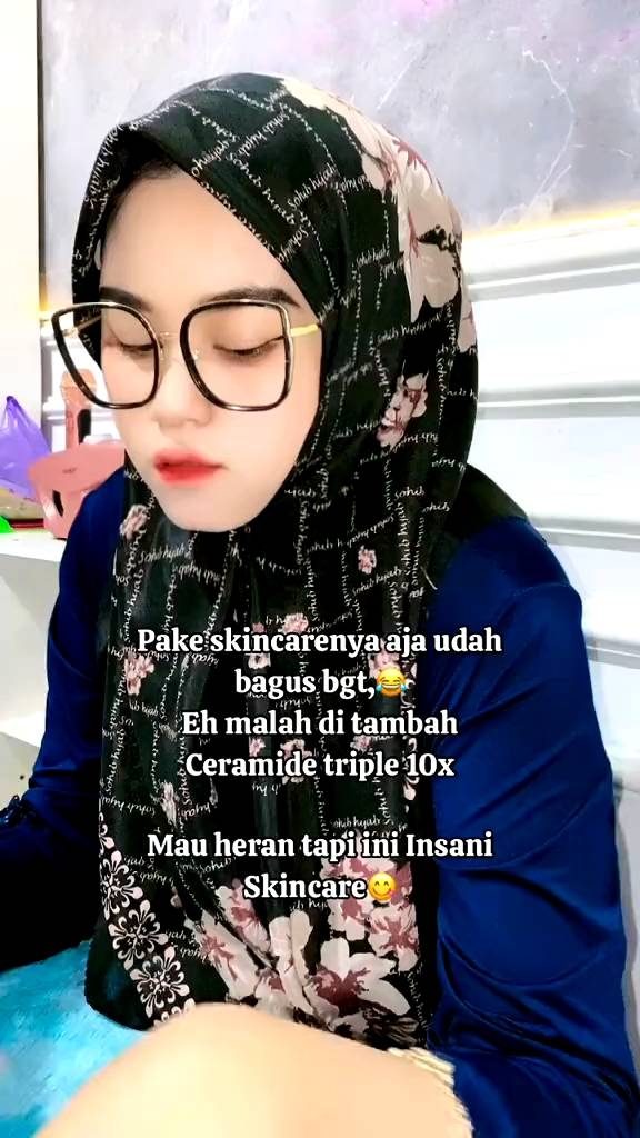 Ceramide Insani Moisturizer: Pelembap Kulit Wajah yang Efektif