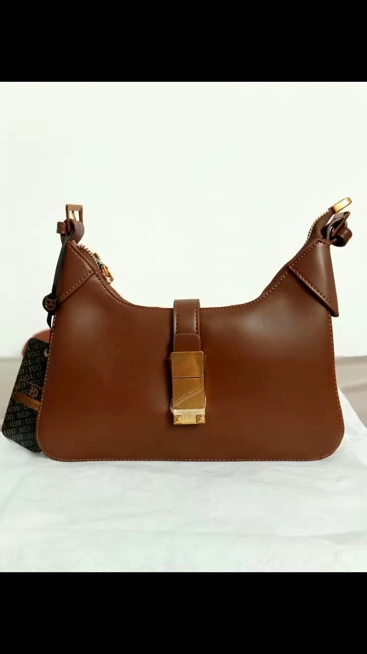 Tas Cantik Wanita Kulit Halus Kualitas Bagus dari BD kd 189