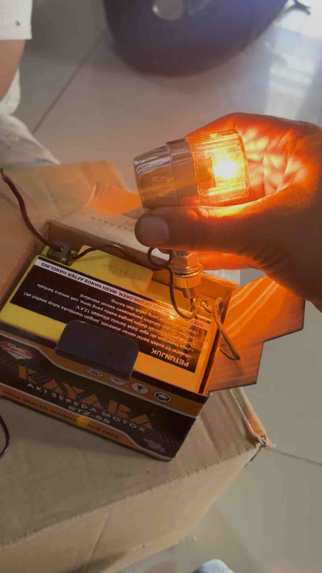 RITING SEIN KOTAK bornfree BULAT PALU DAY 3 MIKA IMPORT reting lampu sein motor