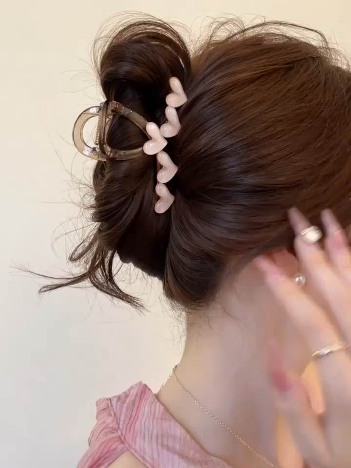 【ReadyStock】🔥韩式鲨鱼夹 简约爱心鲨鱼夹 他爱心抓夹Plush Hair Clip Claw Korean Hair Clamp Hair Accessories Big Hair Clamp Big Hair Clip