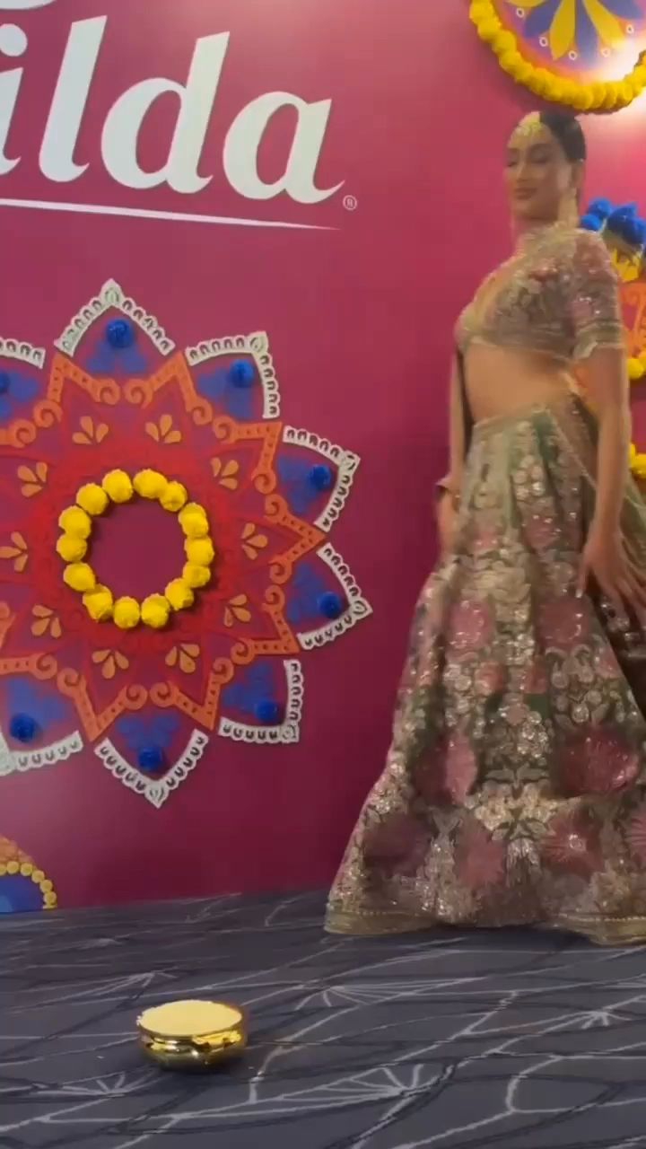 [PRE-ORDER] Semistitched Chinon Silk With Embroidered Lengha ( Delivery 10 Days )